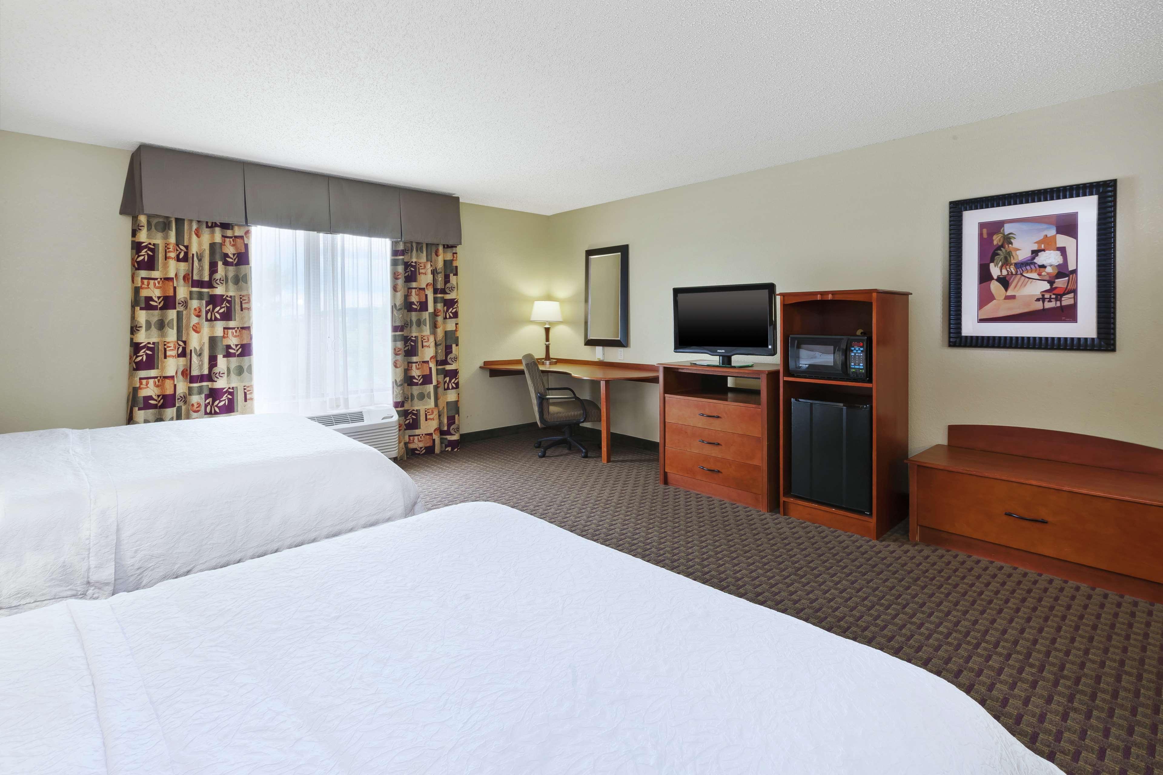 Hampton Inn & Suites Grand Rapids-Airport 28Th St Cascade Exterior foto