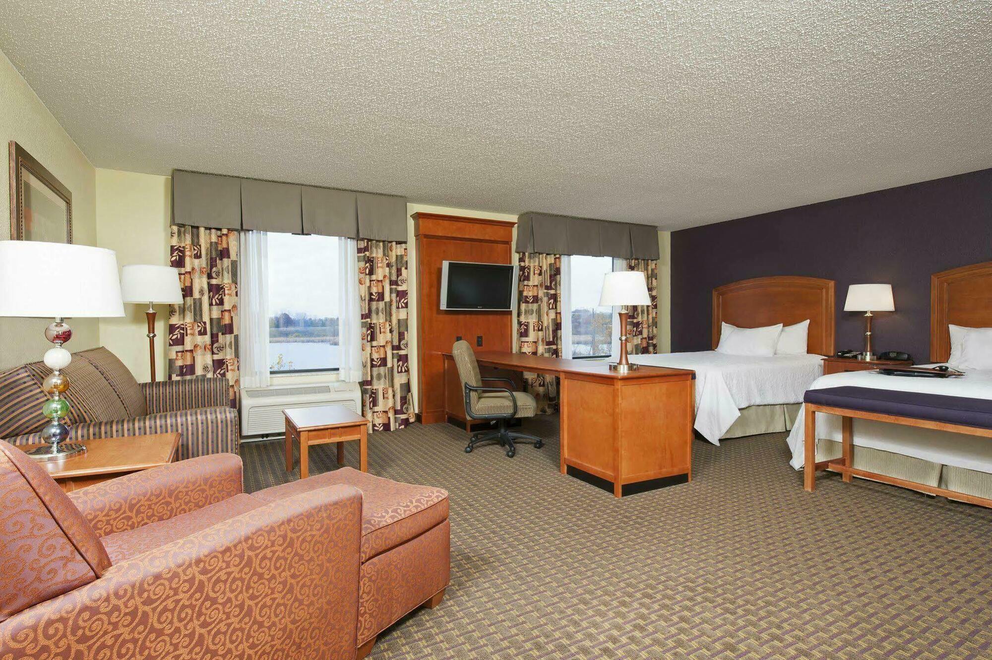 Hampton Inn & Suites Grand Rapids-Airport 28Th St Cascade Exterior foto
